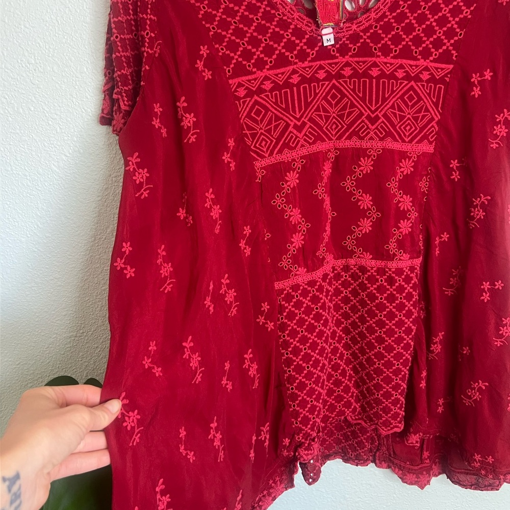 Johnny Was Red Embroidered Eyelet Blouse Boho Tunic Short Sleeve M - Picture 2 of 4